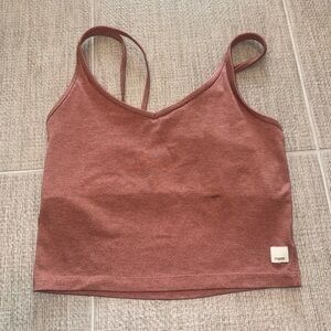 Vuori halo built in bra Crop Top tank